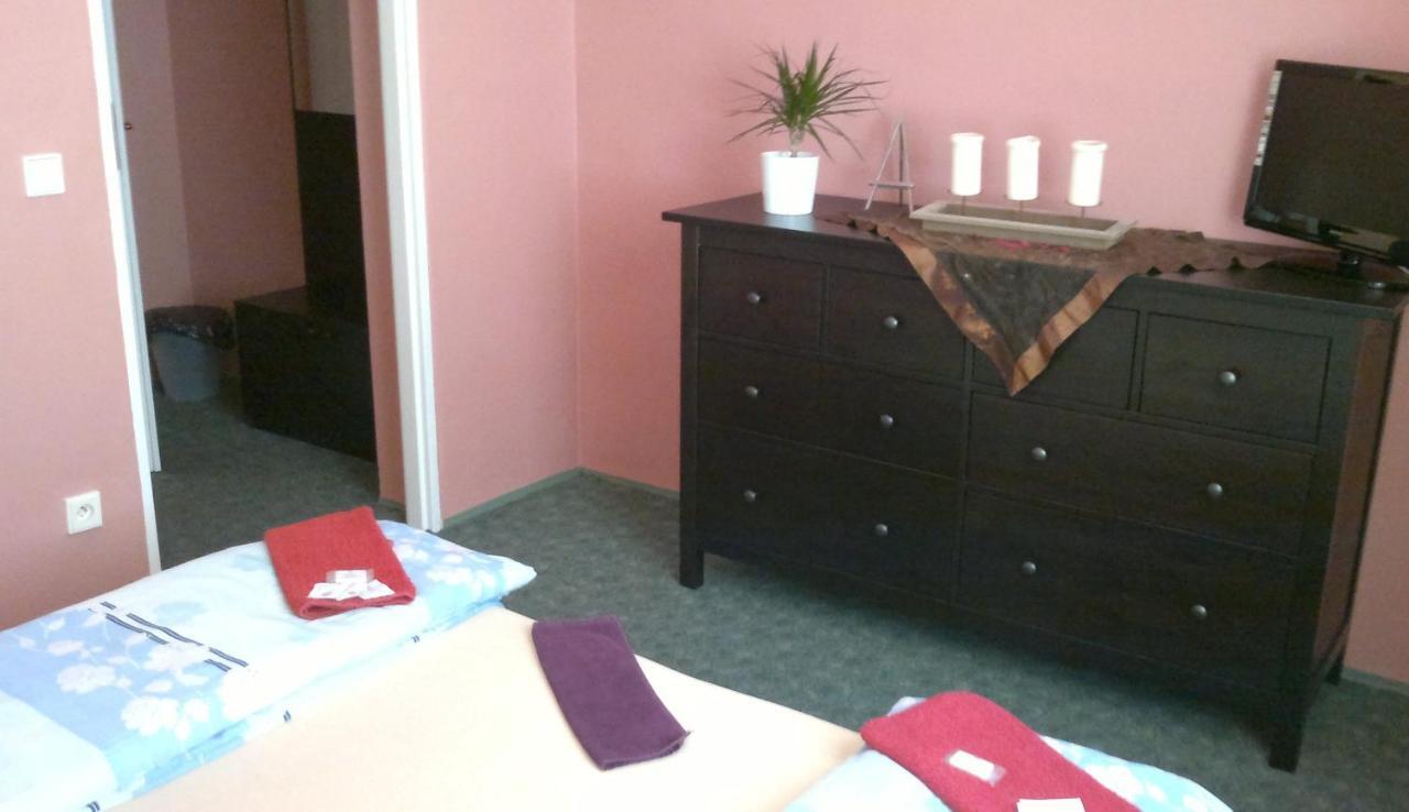 Hotel Bax Znojmo Room photo